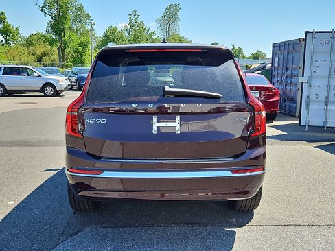 New 2026 Volvo XC90 B5 Core w/ Protection Package Premier AWD/4WD image 5