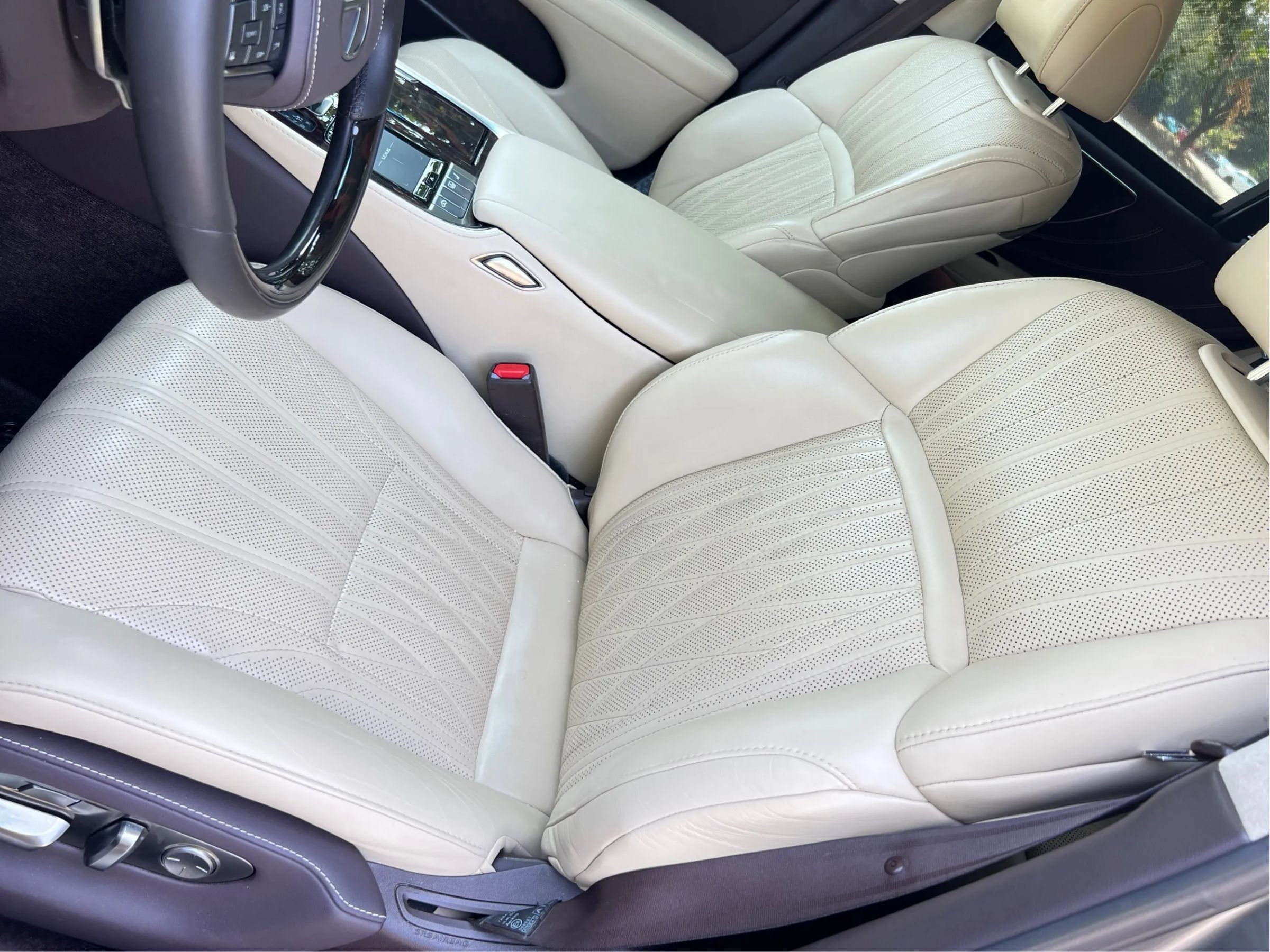 Used 2018 Lexus LS 500 w/ Luxury Package RWD image 12