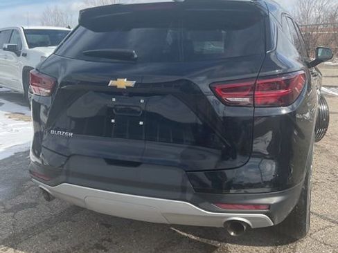 Certified 2024 Chevrolet Blazer LT w/ Convenience Package image 2