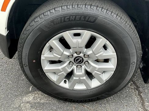 Used 2023 Nissan Frontier SV w/ SV Convenience Package image 8