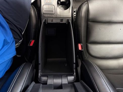 Used 2022 Ford Escape SEL image 36