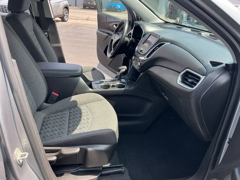 Used 2023 Chevrolet Equinox LT w/ Driver Convenience Package image 14