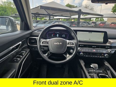 Used 2025 Kia Telluride S AWD/4WD image 16