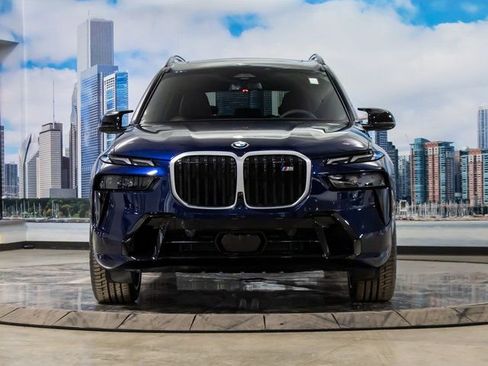 Used 2026 BMW X7 M60i image 3