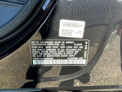 Used 2017 Volkswagen Passat 1.8T SE image 32