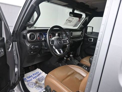 Used 2020 Jeep Gladiator Rubicon image 13