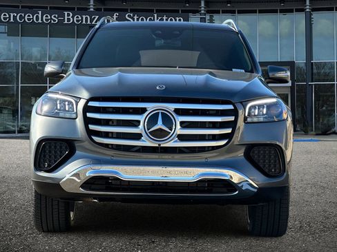 New 2026 Mercedes-Benz GLS 450 GLS 450 image 9
