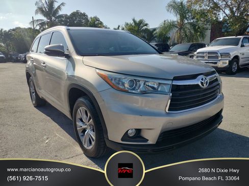 Used 2015 Toyota Highlander XLE FWD image 1