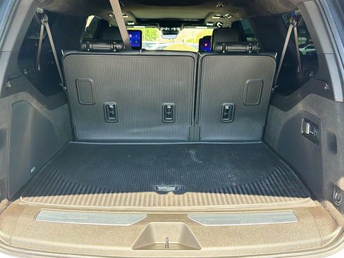 Certified 2025 Cadillac Escalade ESV Sport Platinum AWD/4WD image 28