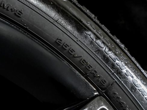 Used 2023 Land Rover Defender 110 X image 56