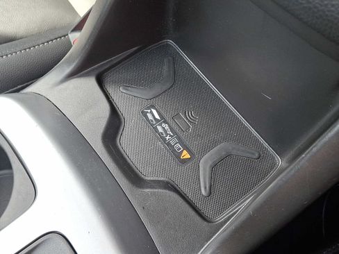 Used 2022 Chevrolet Colorado ZR2 AWD/4WD image 23