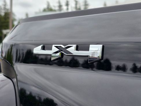 New 2025 GMC Canyon Elevation w/ Convenience Package image 13