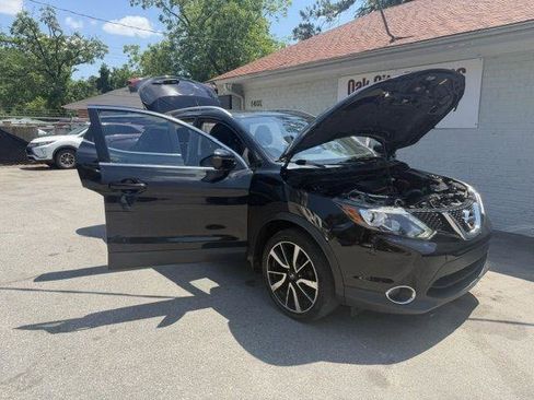 Used 2018 Nissan Rogue Sport SL w/ SL Premium Package FWD image 9