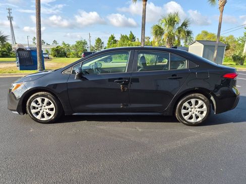 Used 2024 Toyota Corolla LE FWD image 9