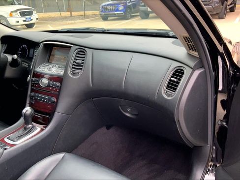 Used 2017 INFINITI QX50 Journey w/ Premium Package image 18