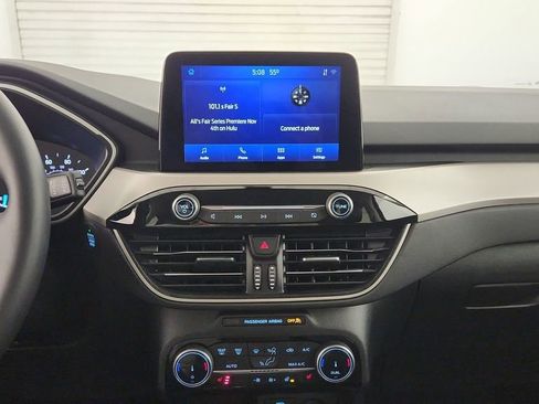 Used 2022 Ford Escape SEL image 12