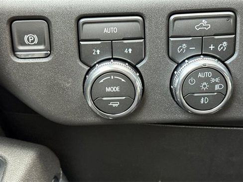 New 2026 GMC Sierra 1500 Elevation image 30