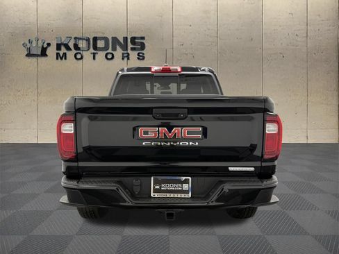 Used 2023 GMC Canyon Elevation w/ Convenience Package AWD/4WD image 5
