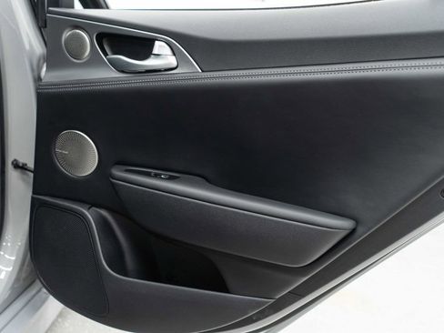 Used 2021 Kia Stinger GT1 image 32