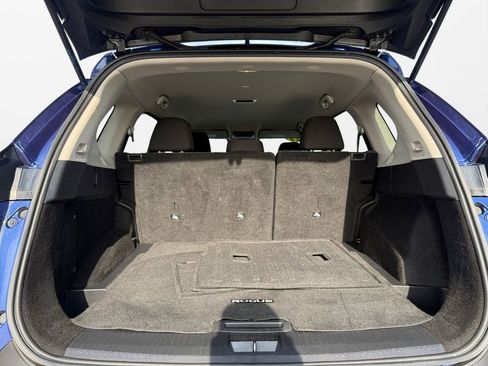 Certified 2023 Nissan Rogue SV image 18