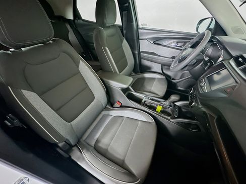 Used 2023 Chevrolet TrailBlazer LT image 29