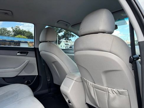 Used 2019 Hyundai Sonata SE FWD image 22