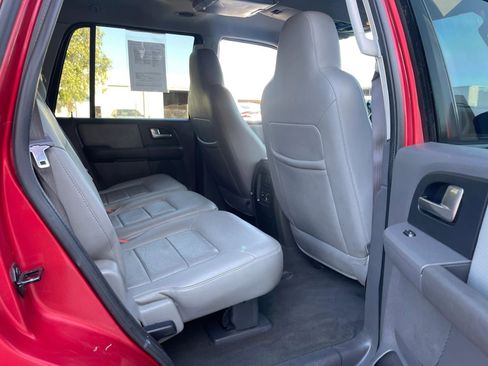 Used 2003 Ford Expedition XLT image 21