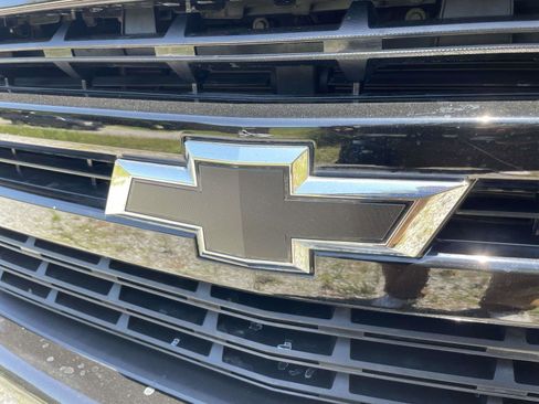 Used 2021 Chevrolet Silverado 1500 LT Trail Boss w/ Convenience Package II AWD/4WD image 5