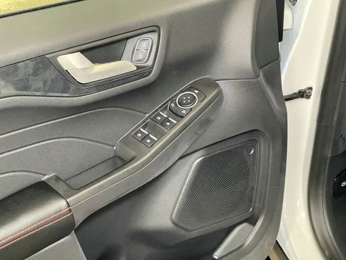 Used 2025 Ford Escape ST-Line w/ Tech Pack #1 image 19