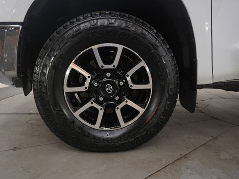 Used 2016 Toyota Tundra SR5 w/ TRD Off Road Package AWD/4WD image 24