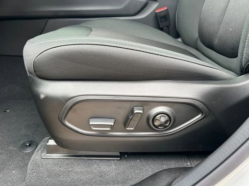 New 2026 Jeep Grand Cherokee Laredo AWD/4WD image 10