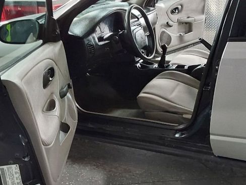 Used 2000 Saturn S-Series SL image 15