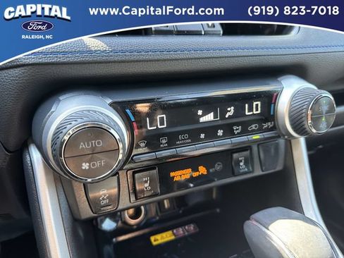 Used 2022 Toyota RAV4 XSE AWD/4WD image 30