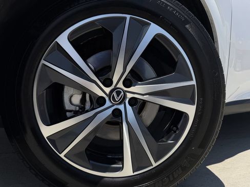 Used 2023 Lexus RX 350h w/ Accessory Package (P3) AWD/4WD image 9
