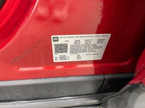 Used 2023 Chevrolet Equinox LT image 34