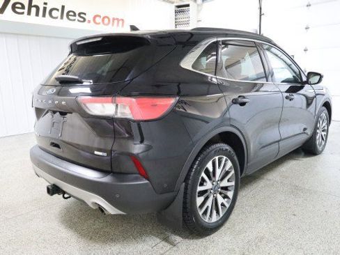 Used 2020 Ford Escape Titanium image 6