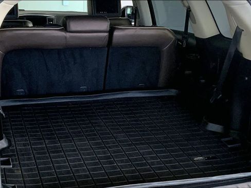 Used 2017 INFINITI QX60 Luxe w/ Deluxe Technology Package image 16