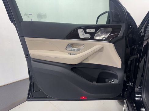 Certified 2025 Mercedes-Benz GLS 450 4MATIC image 5
