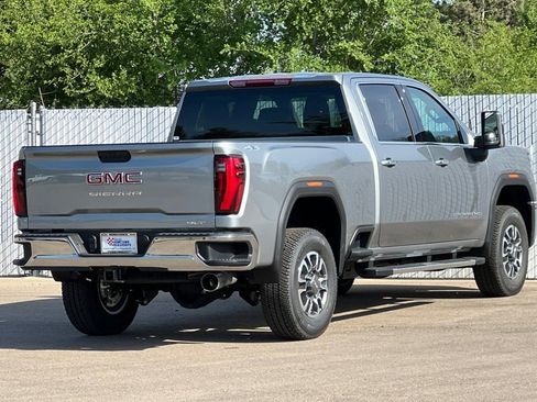 New 2026 GMC Sierra 3500 SLT w/ SLT Convenience Package AWD/4WD image 4