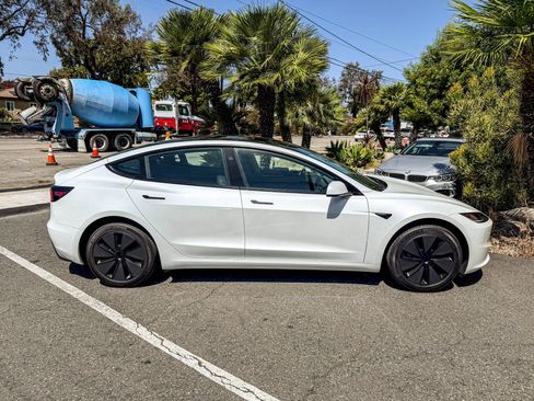 Used 2026 Tesla Model 3 RWD image 16