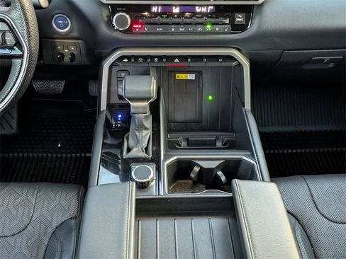 Used 2022 Toyota Tundra Limited image 20