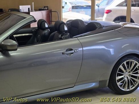 Used 2013 INFINITI G37 Convertible w/ Premium Pkg RWD image 17
