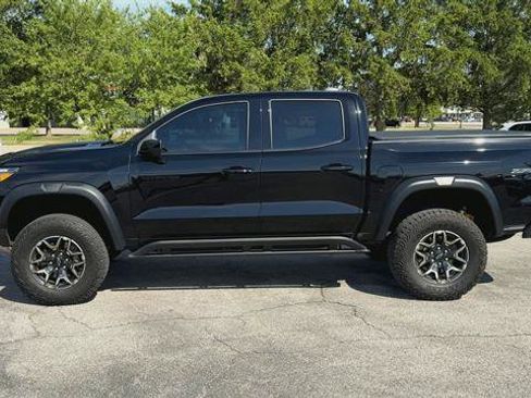 Used 2024 Chevrolet Colorado ZR2 w/ ZR2 Convenience Package III AWD/4WD image 9