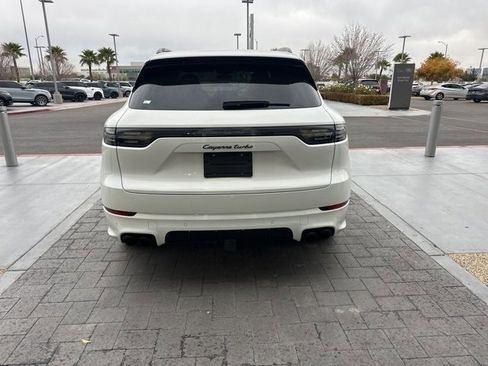 Used 2023 Porsche Cayenne Turbo image 6