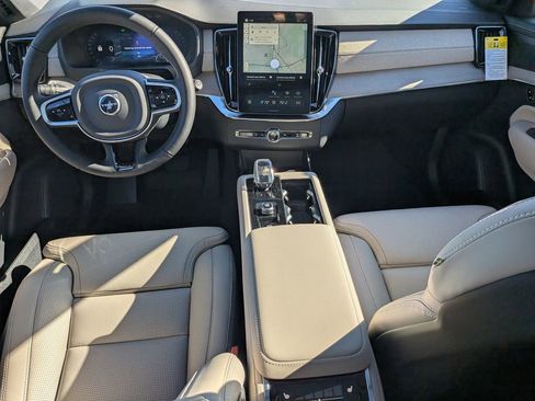 New 2026 Volvo XC90 B6 Ultra w/ Protection Package AWD/4WD image 17
