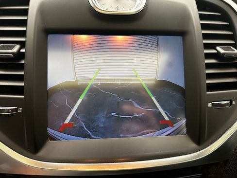 Used 2012 Chrysler 300 C w/ 19-Premium Speaker Group image 22