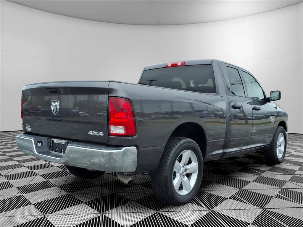Used 2024 RAM 1500 Classic SLT AWD/4WD image 27