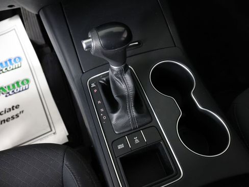 Used 2017 Kia Sorento LX image 36