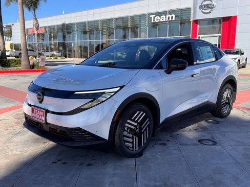 New 2026 Nissan Leaf SV+ image 4