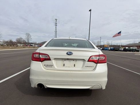 Used 2016 Subaru Legacy 2.5i Limited image 4